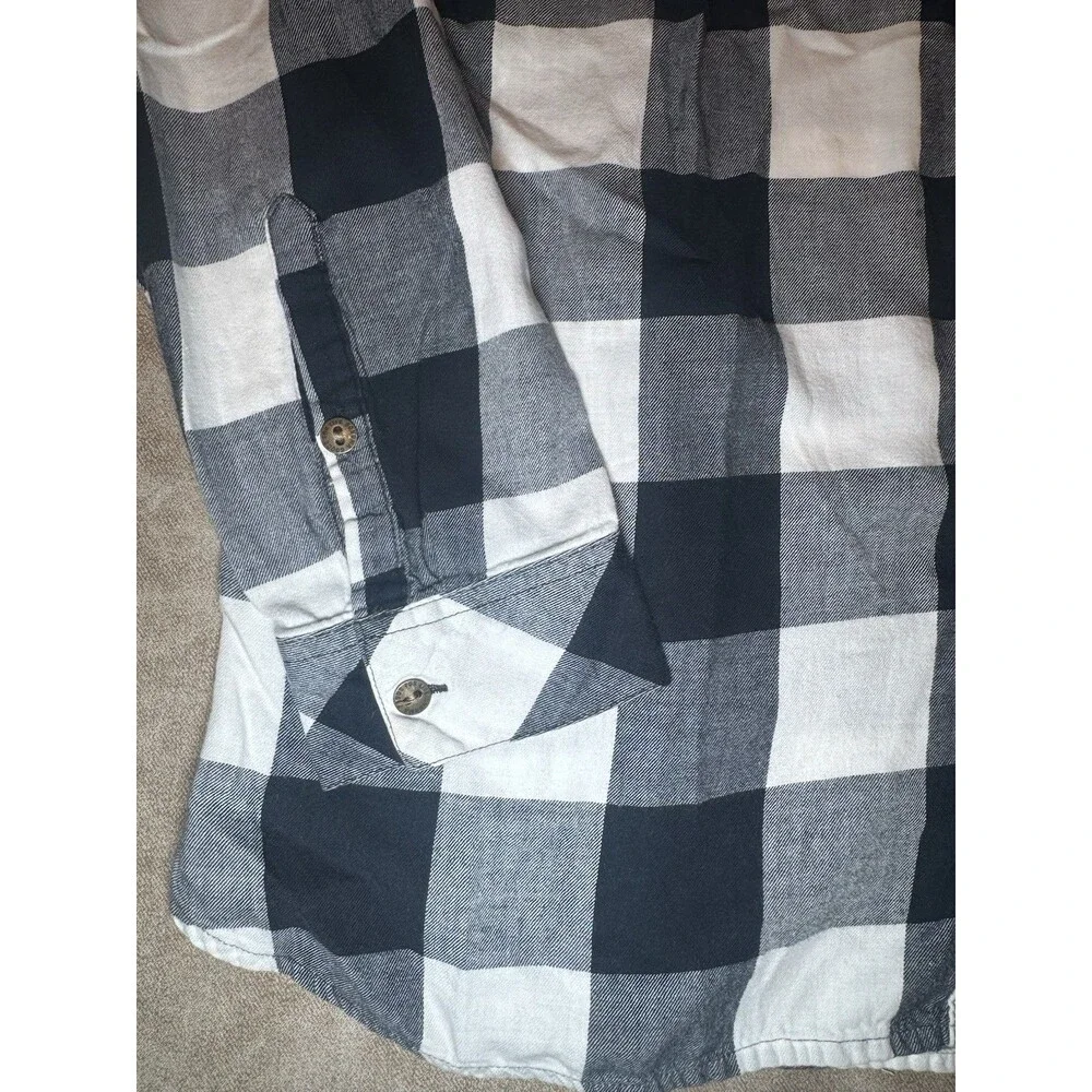 Sonoma Womens Black Plaid Shirt Plaid Long Sleeve Collared Size MEDIUM